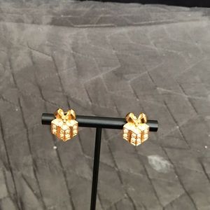 Present shaped earrings